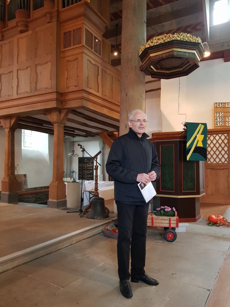 Wolfgang Fink bei der Orgelmatinée am 4.10. in Rhaunen, ev. Kirche